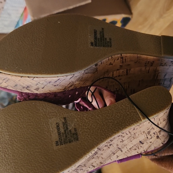 NWT Maurice's Sz 8 Wedge Sandal - Picture 4 of 5